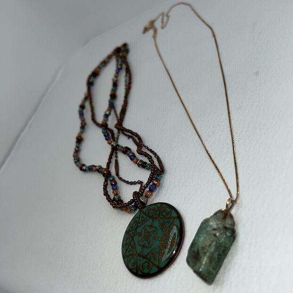 Avon Metal Enamel Bead 3 layer Necklace & SL Green Pendant Necklace - Picture 3 of 15
